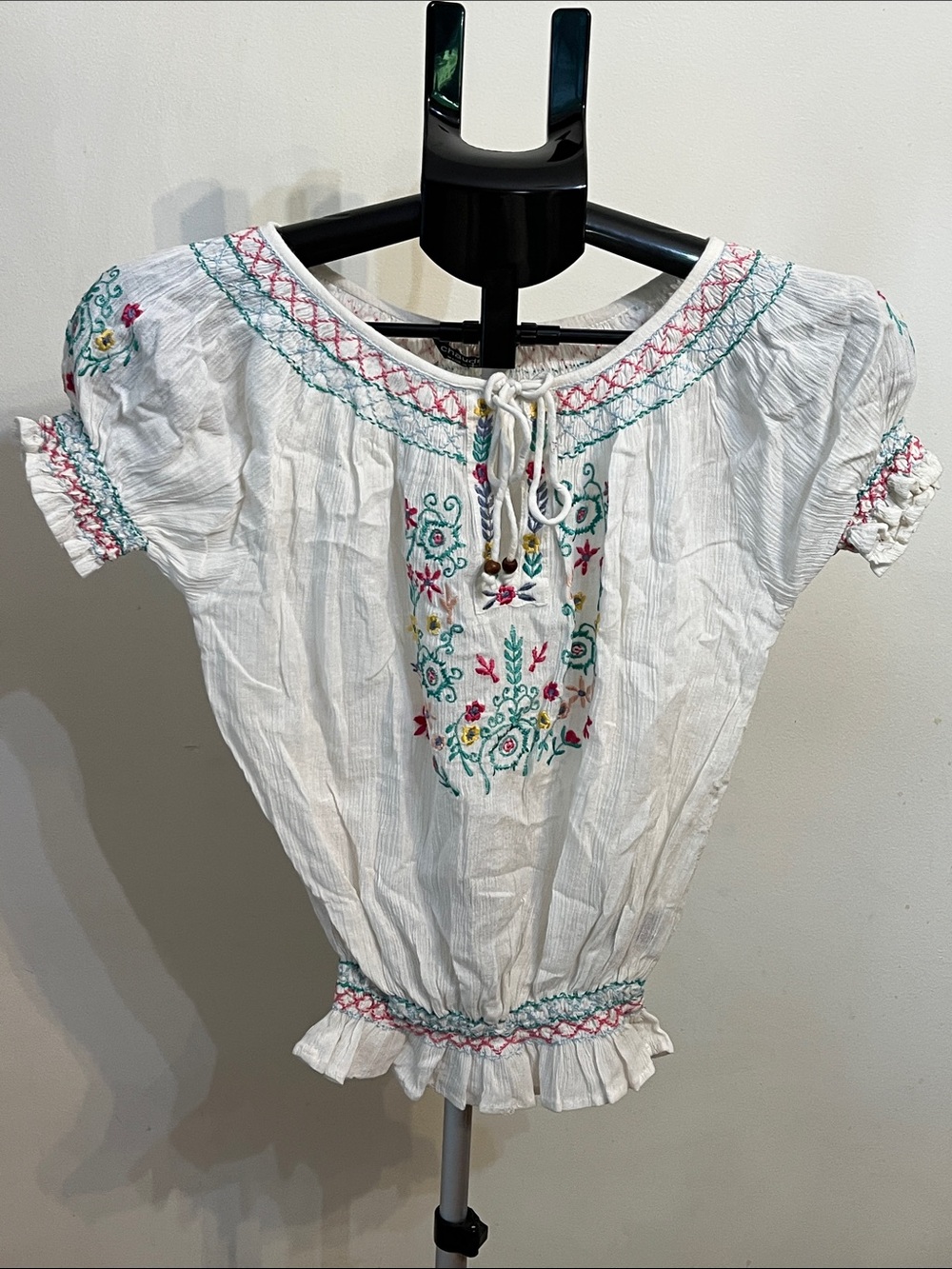 NWT Chaudry White Peasant Blouse with Teal and Pink Embroidery